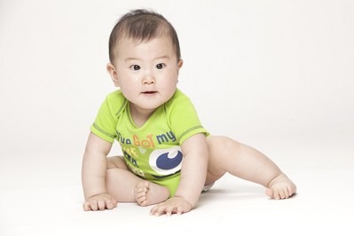 迪士尼寶寶哈衣用心設(shè)計(jì)，品質(zhì)一流