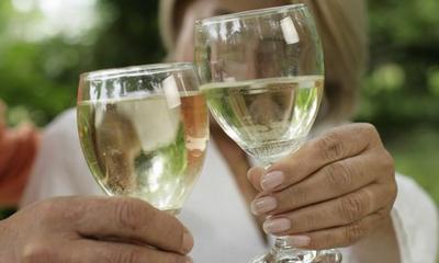 低度葡萄酒的消費(fèi)近年有上升的趨勢(shì)。攝影：STOCK4B有限公司/ Alamy